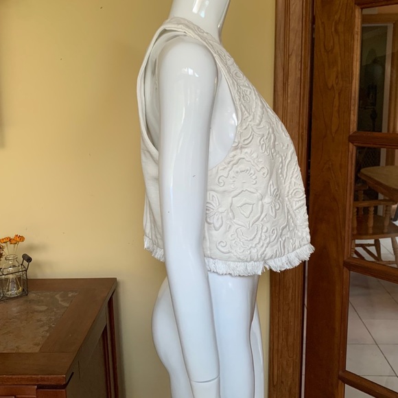 H&M White Embroidered Vest - Picture 4 of 7